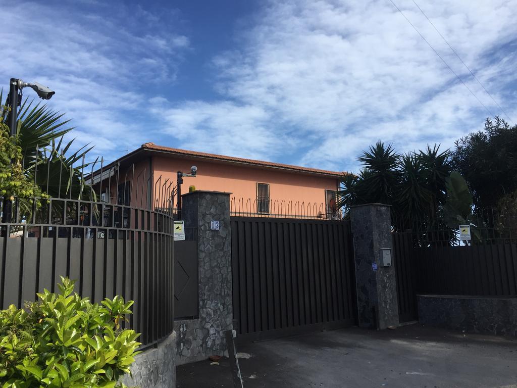B&B Il Bagolaro Dell'Etna Sant'Agata Li Battiati 외부 사진